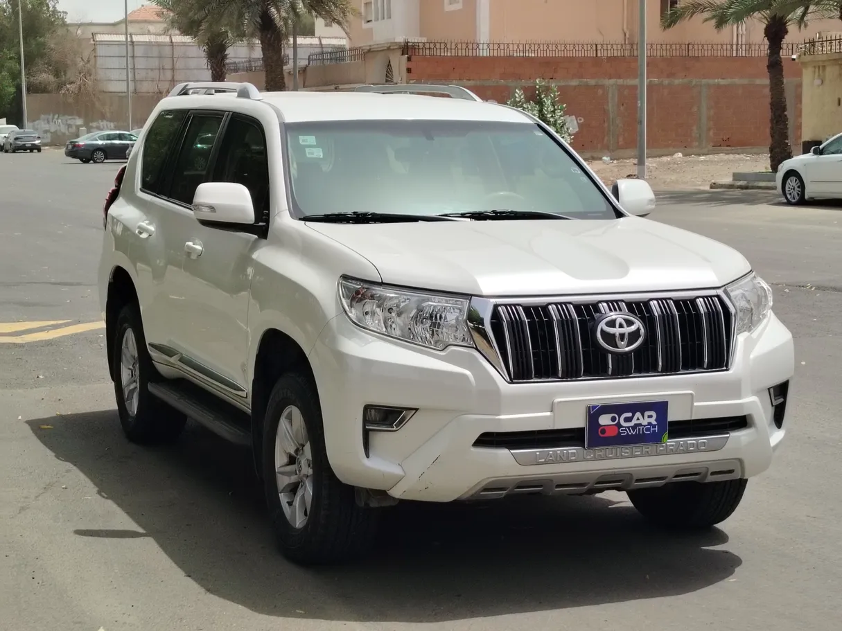Car image 3
