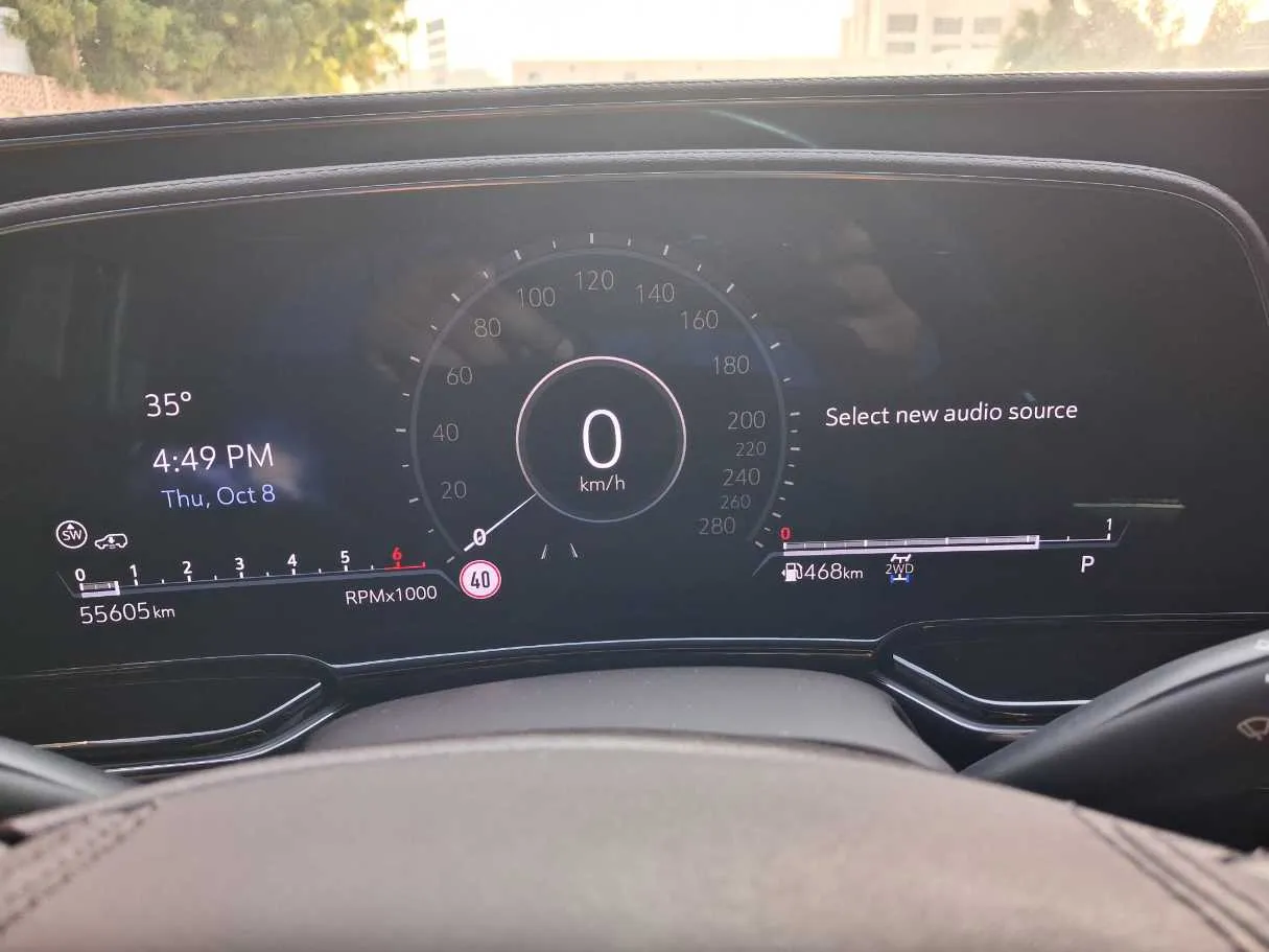 Car image 19