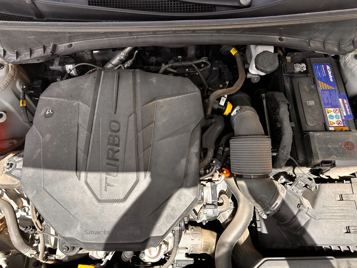 Car image 26