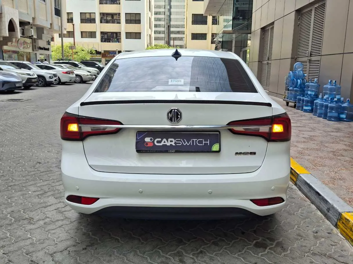 Car image 6