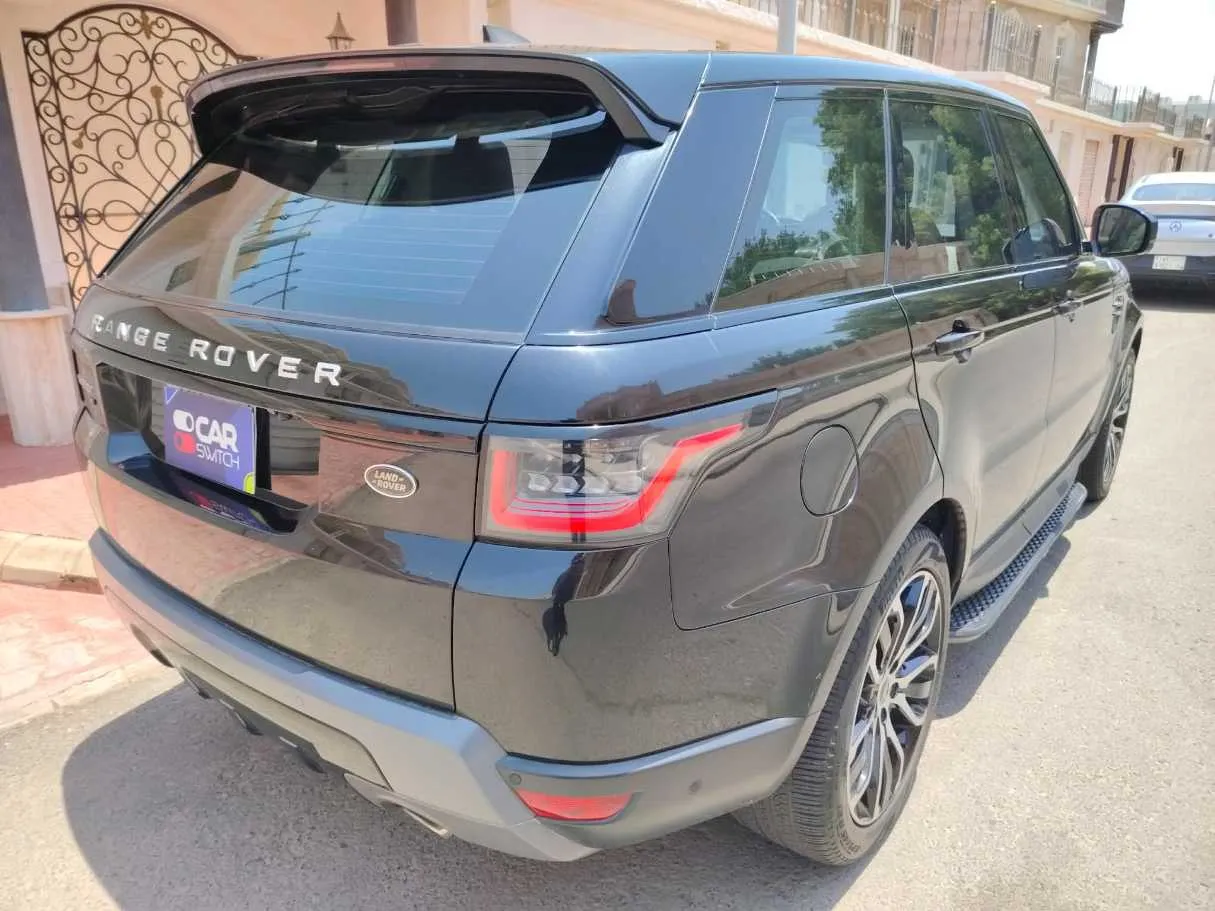 Car image 5