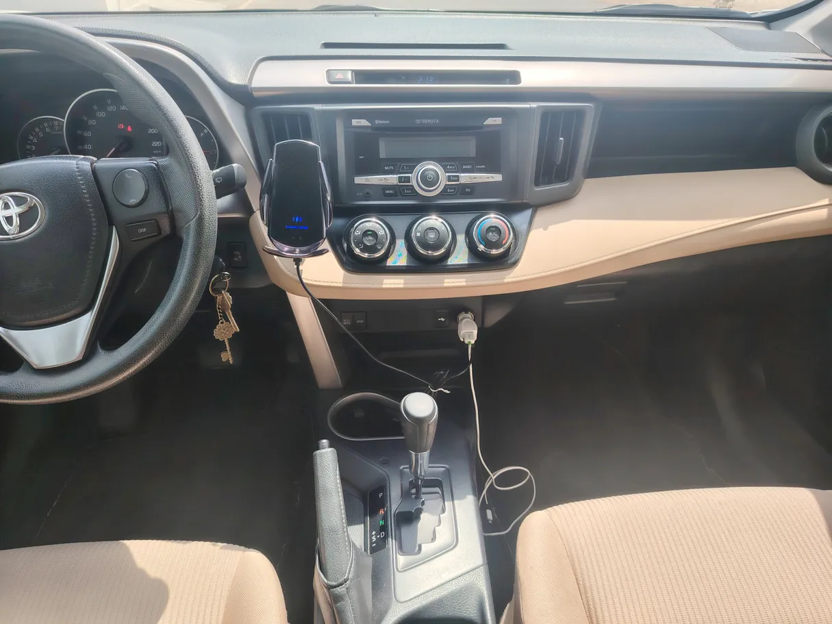 Car image 20