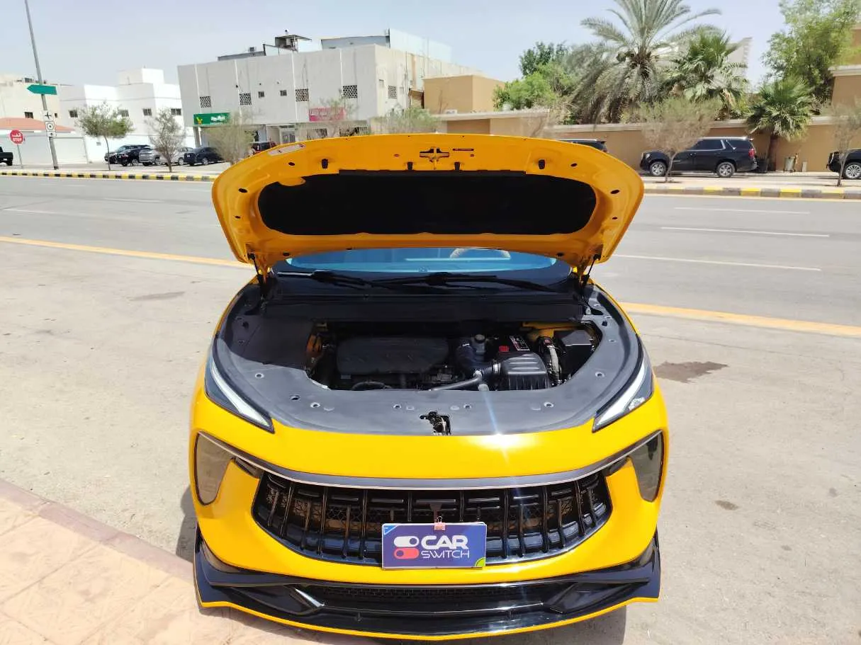 Car image 40