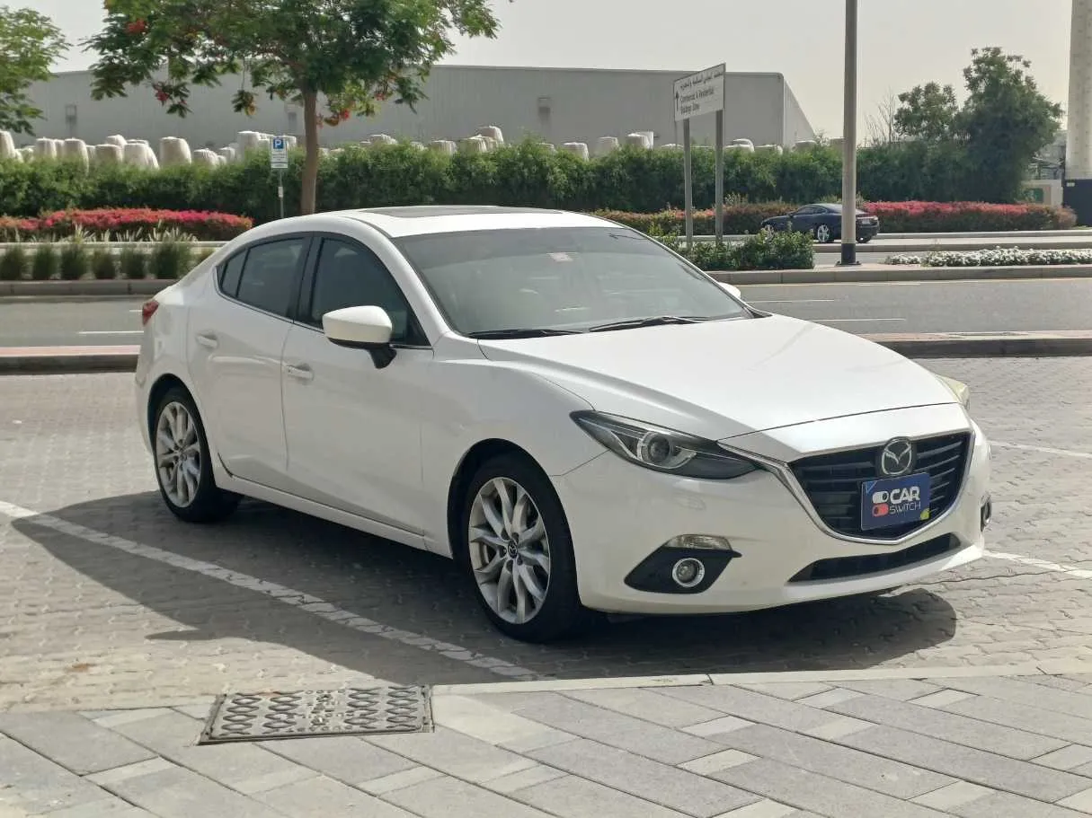 Car image 3