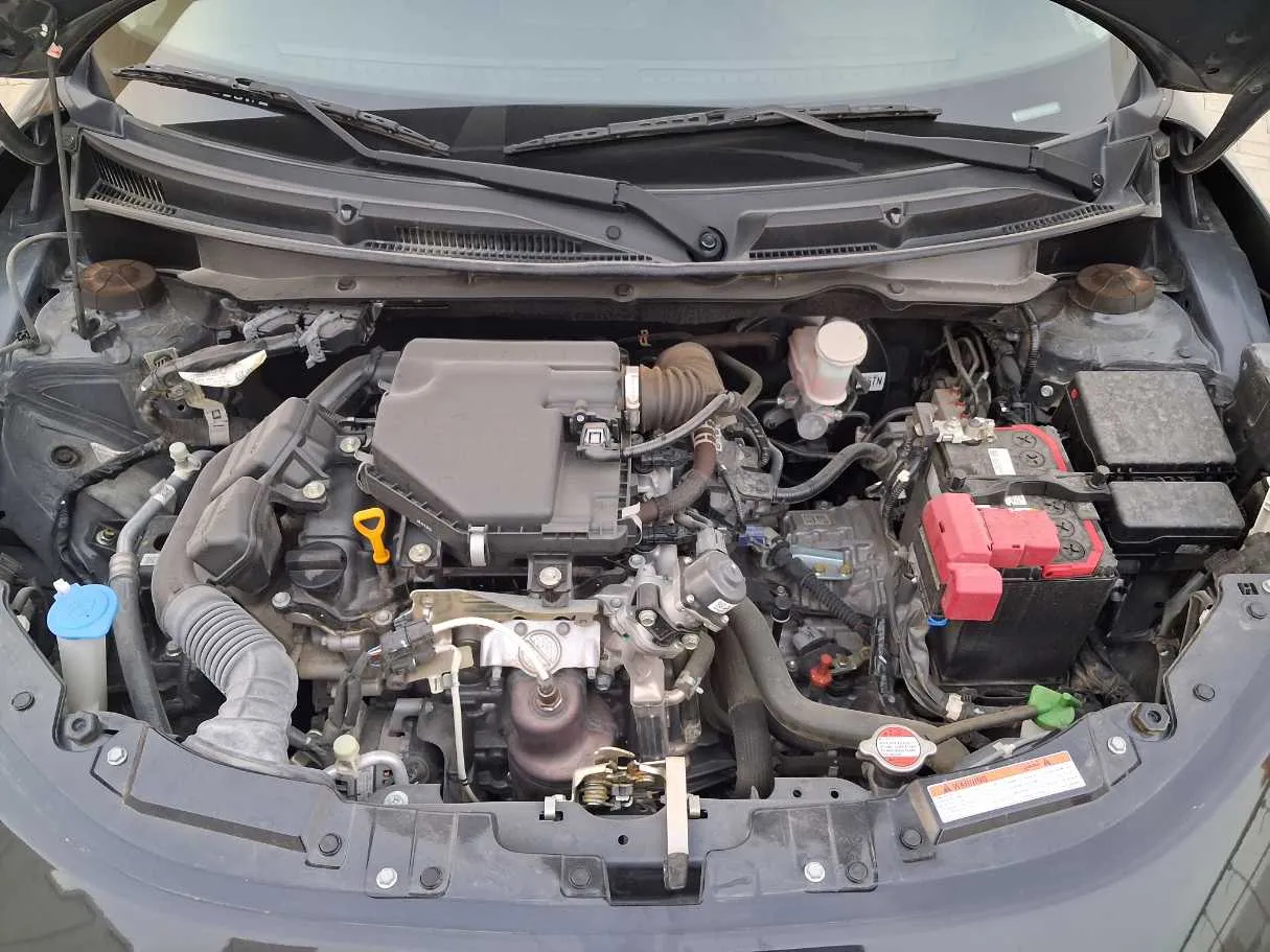 Car image 21