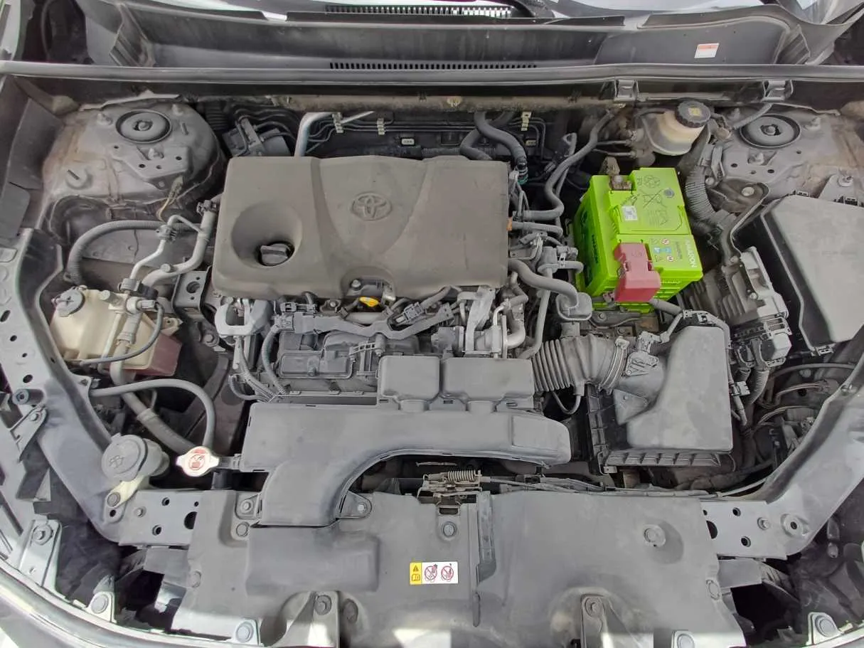 Car image 20