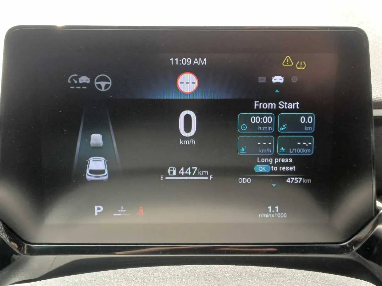 Car image 19