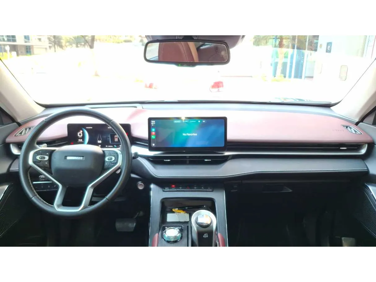 Car image 16