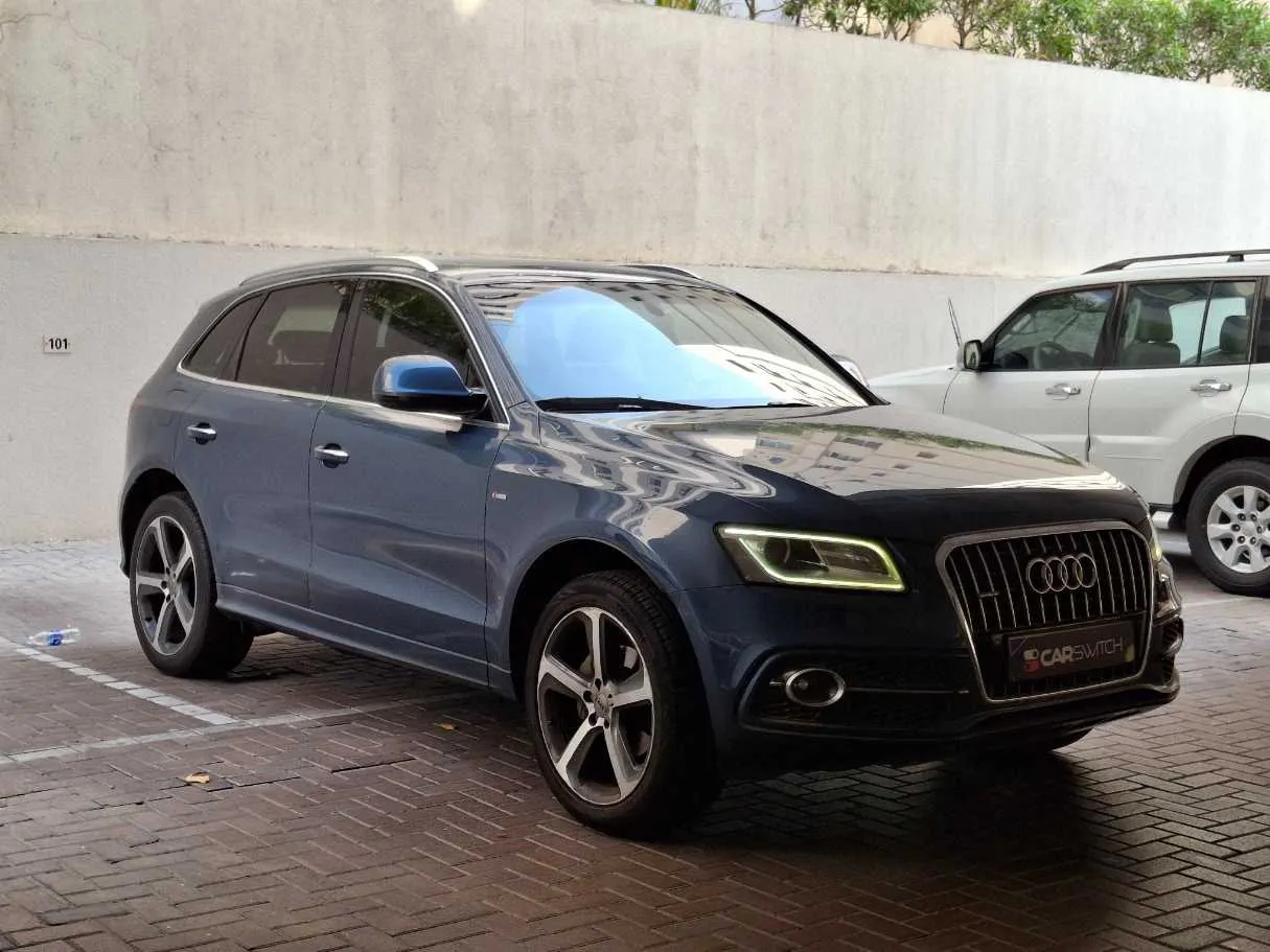Car image 3