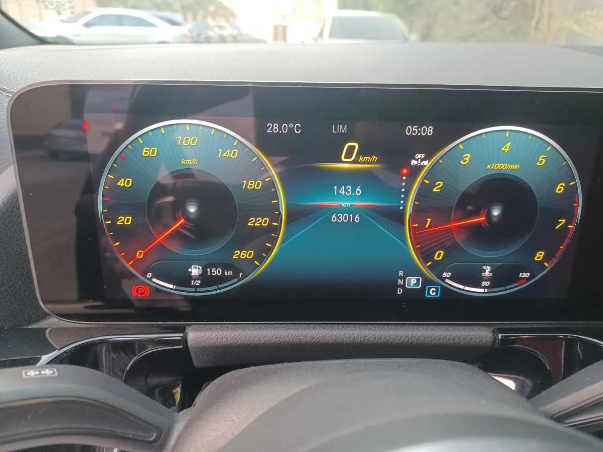 Car image 21