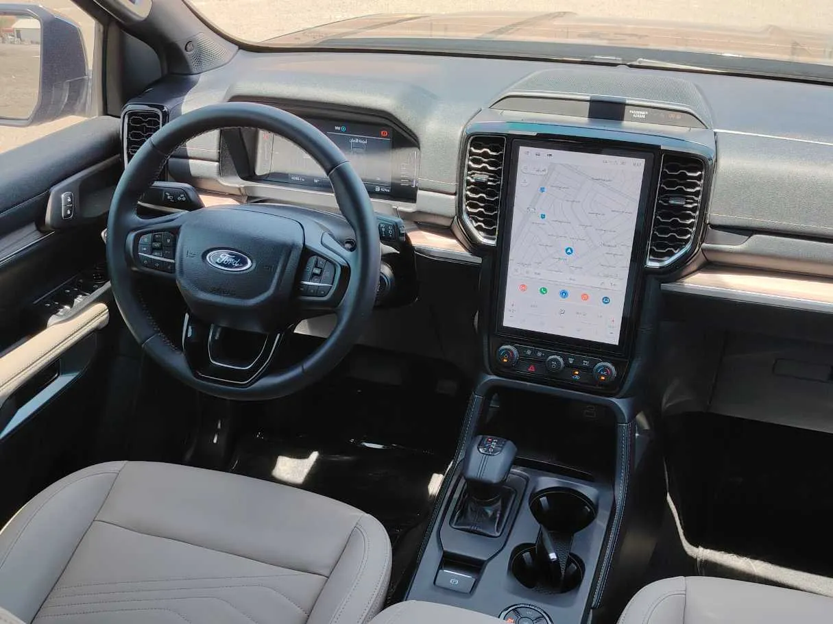 Car image 27