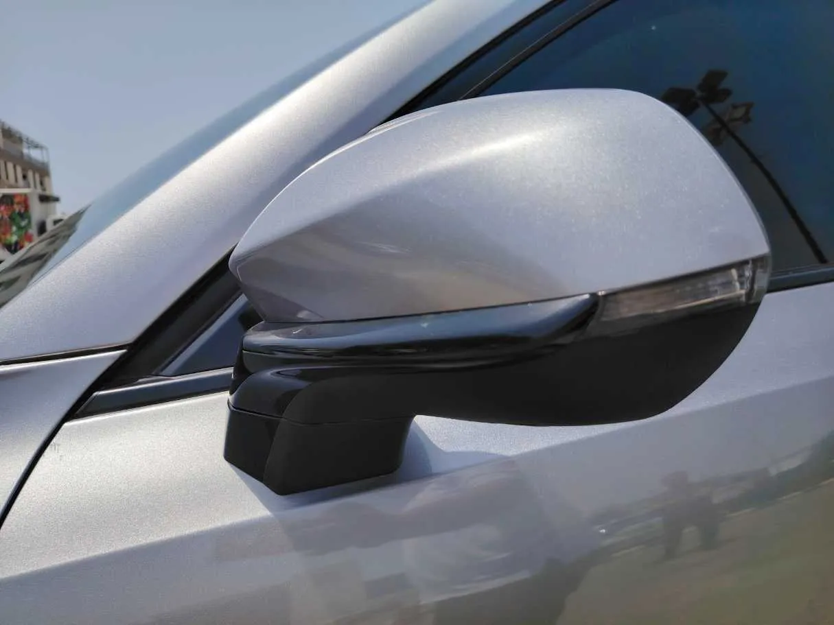 Car image 29