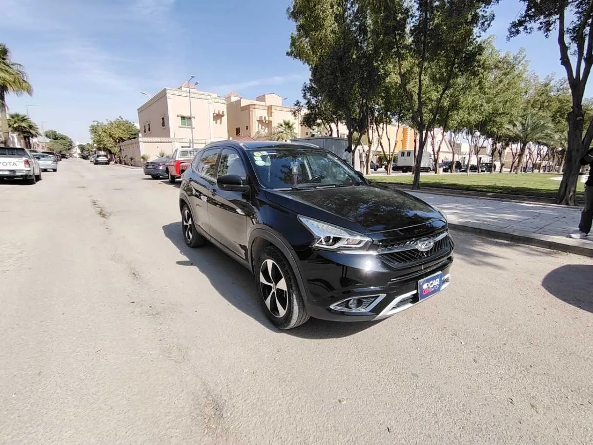 Car image 3