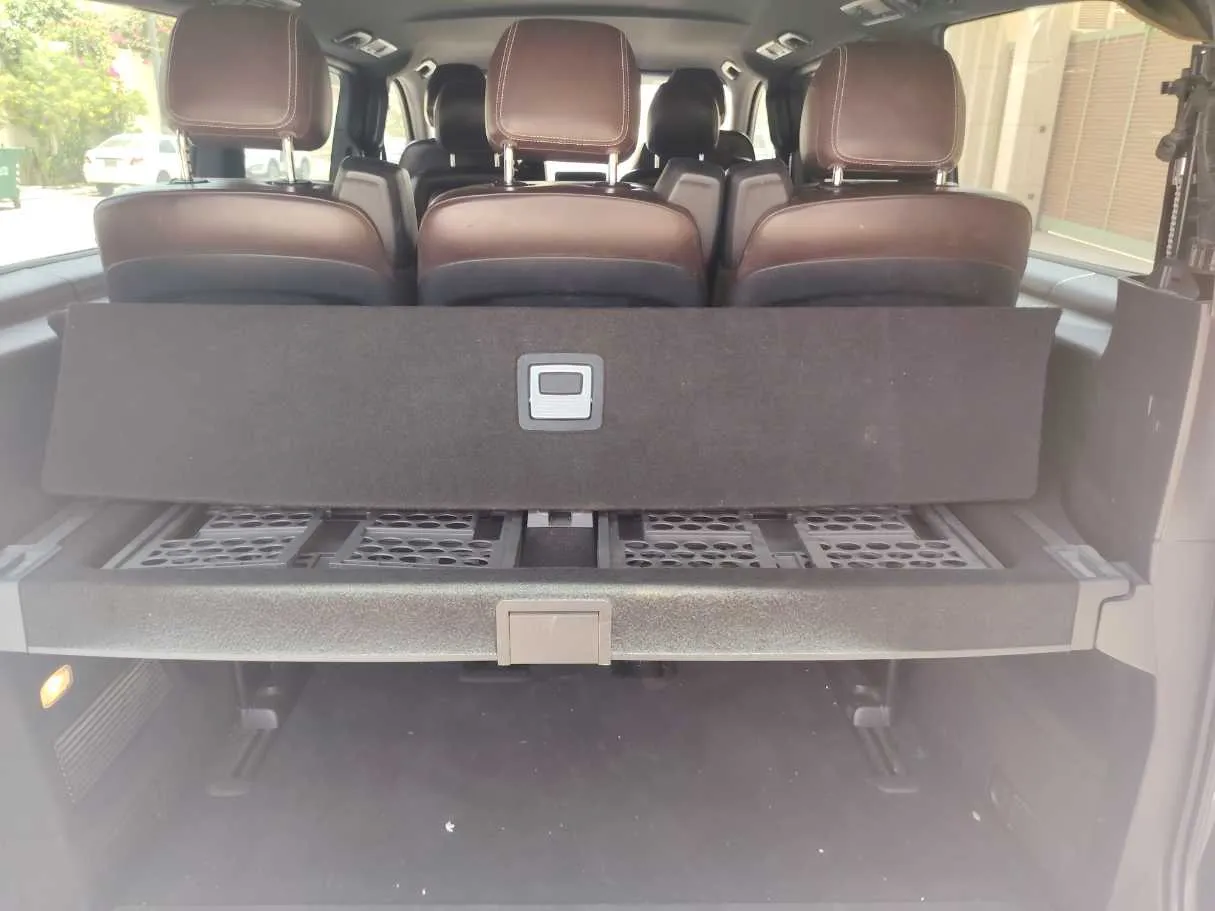 Car image 28