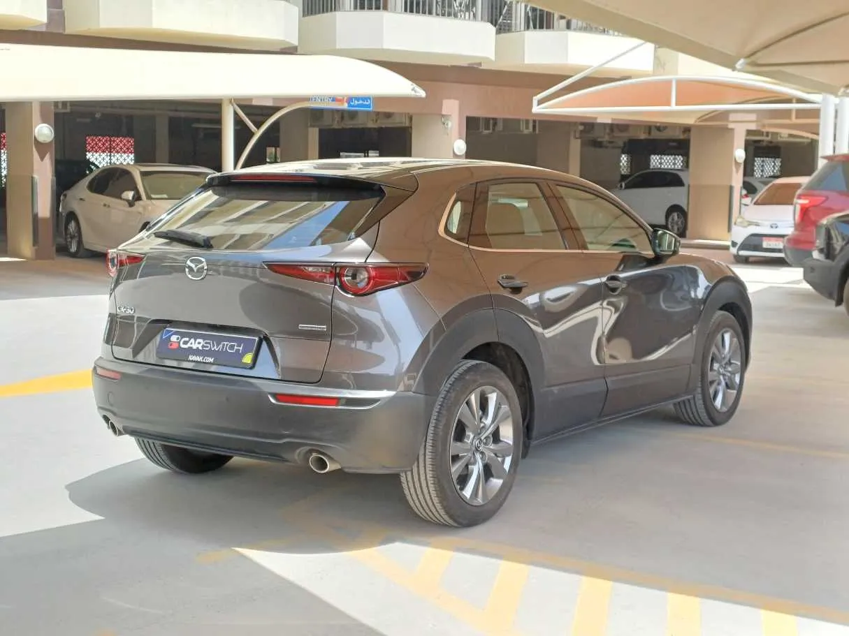 Car image 5
