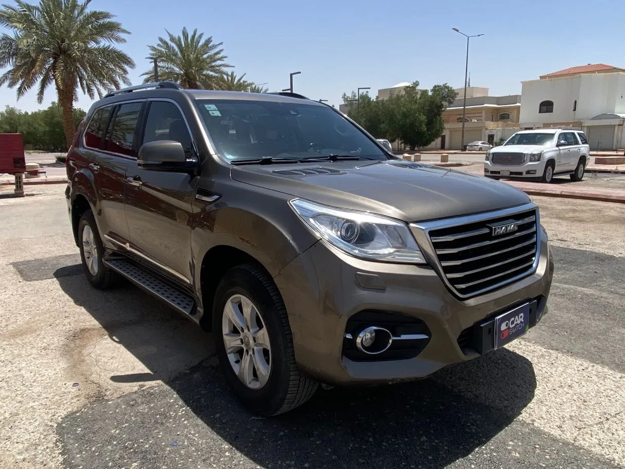 Car image 3