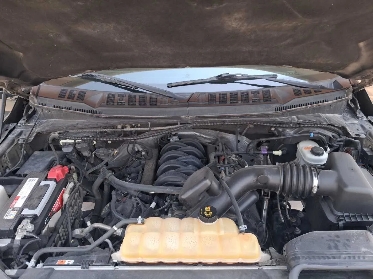 Car image 18