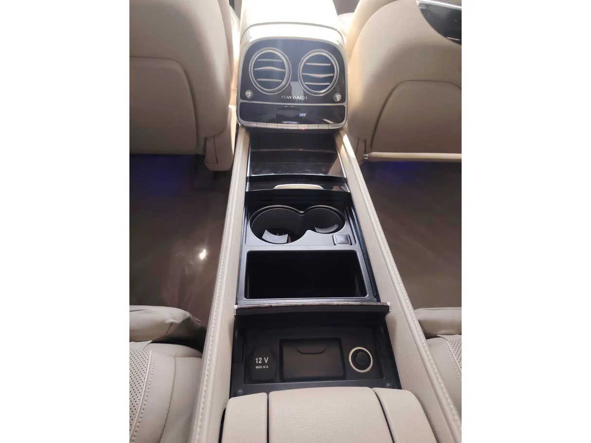Car image 23