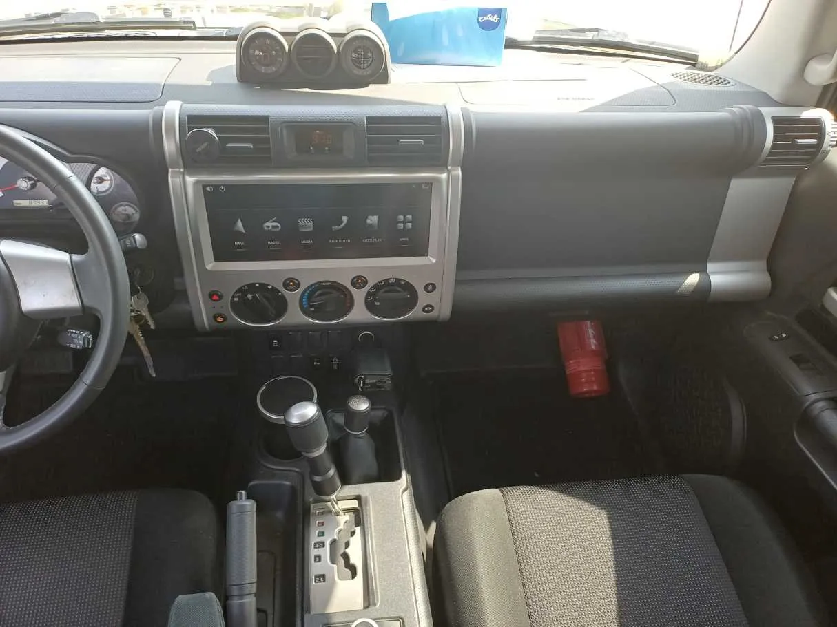 Car image 16