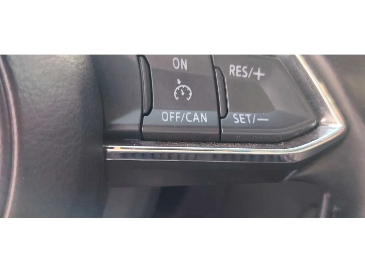 Car image 35