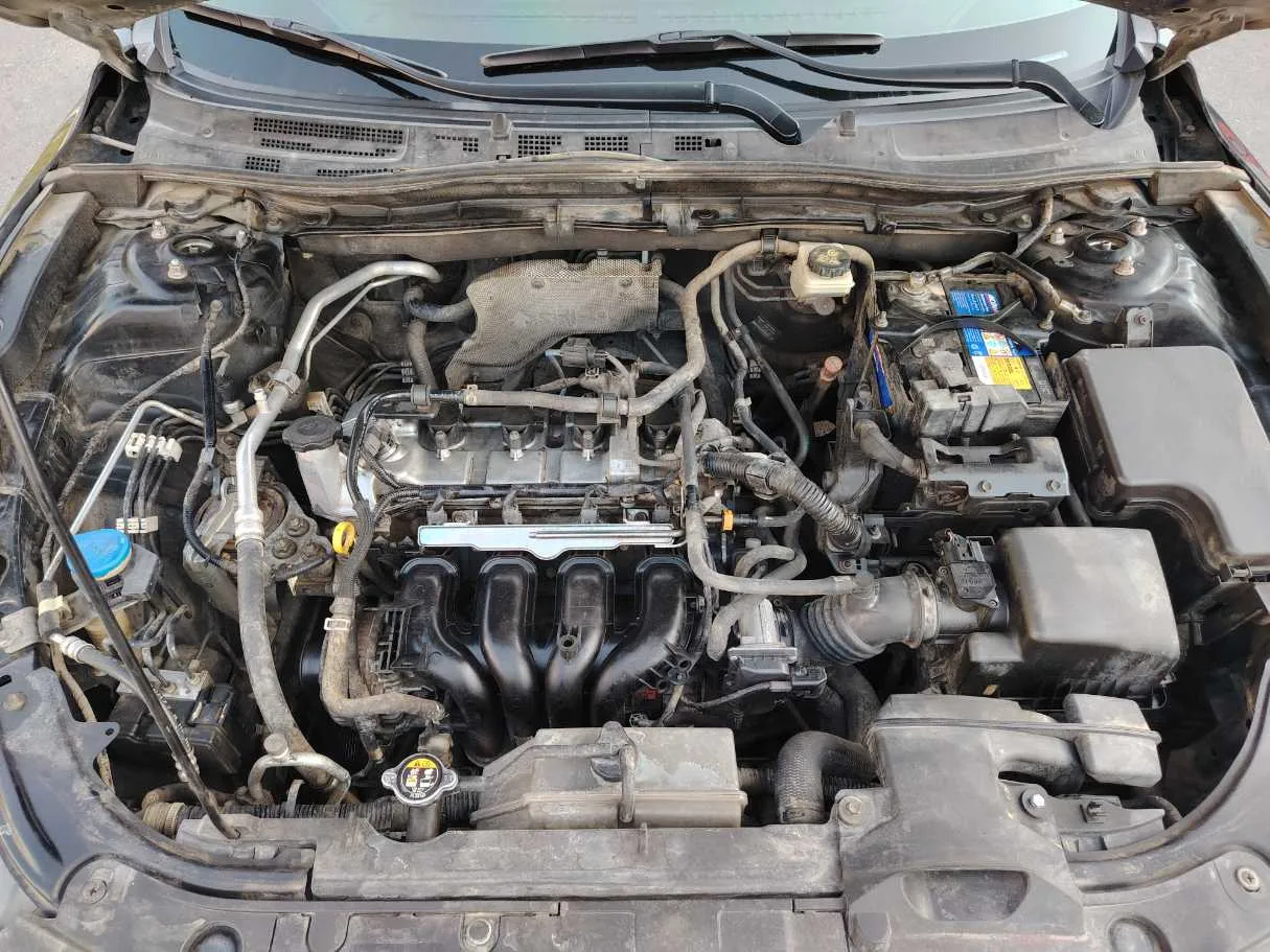 Car image 26