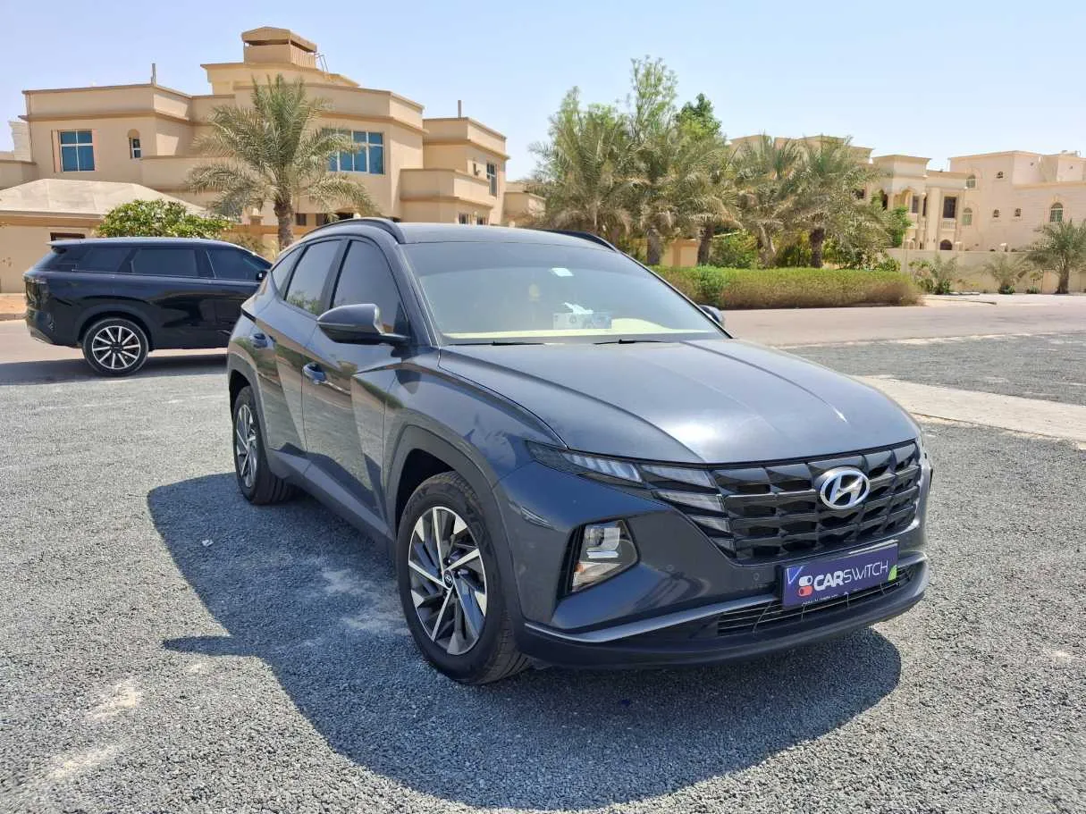 Car image 3