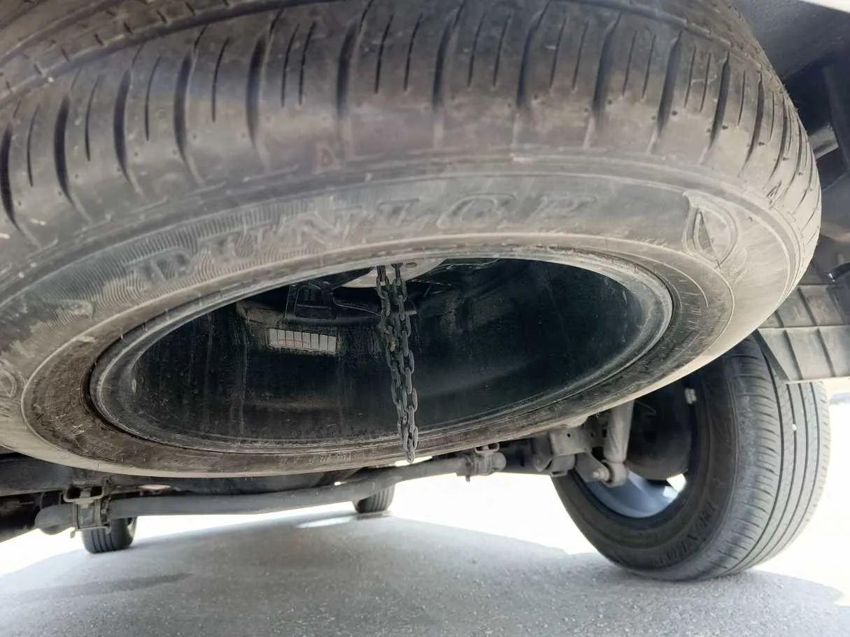 Car image 38