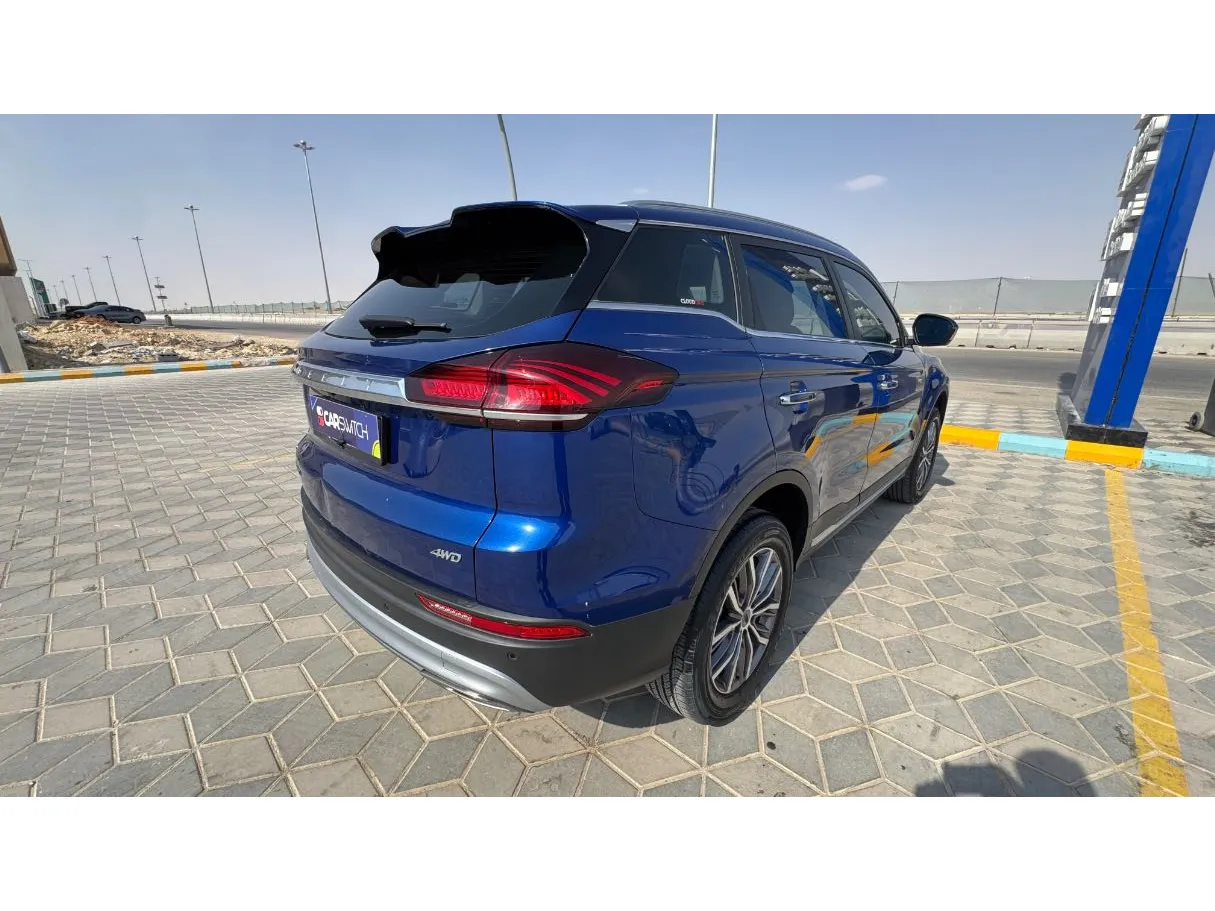 Car image 5