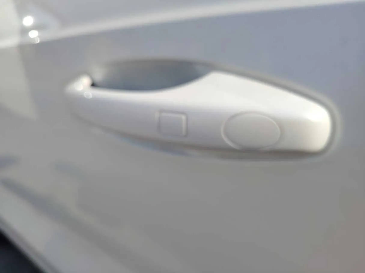 Car image 28