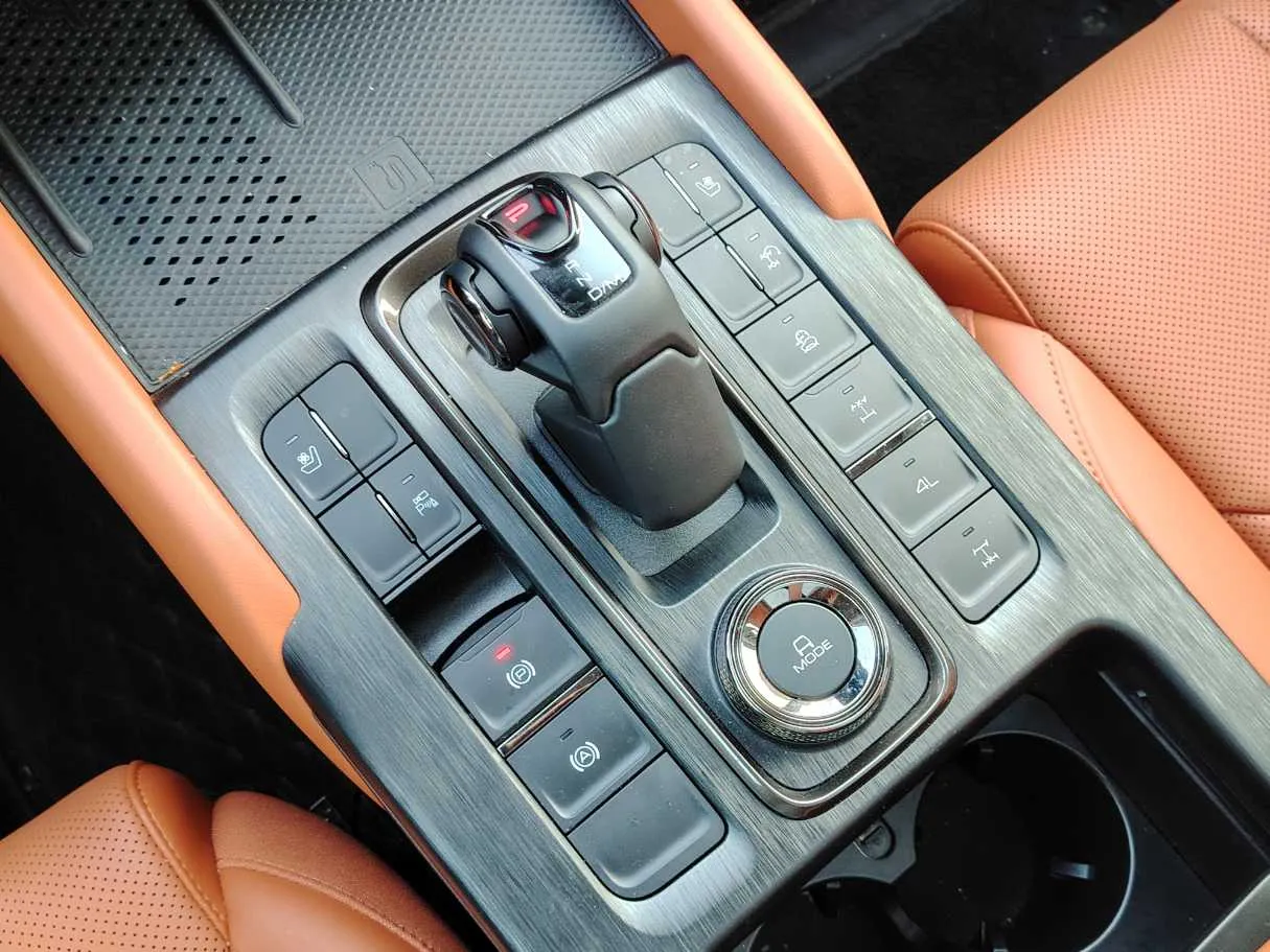 Car image 22