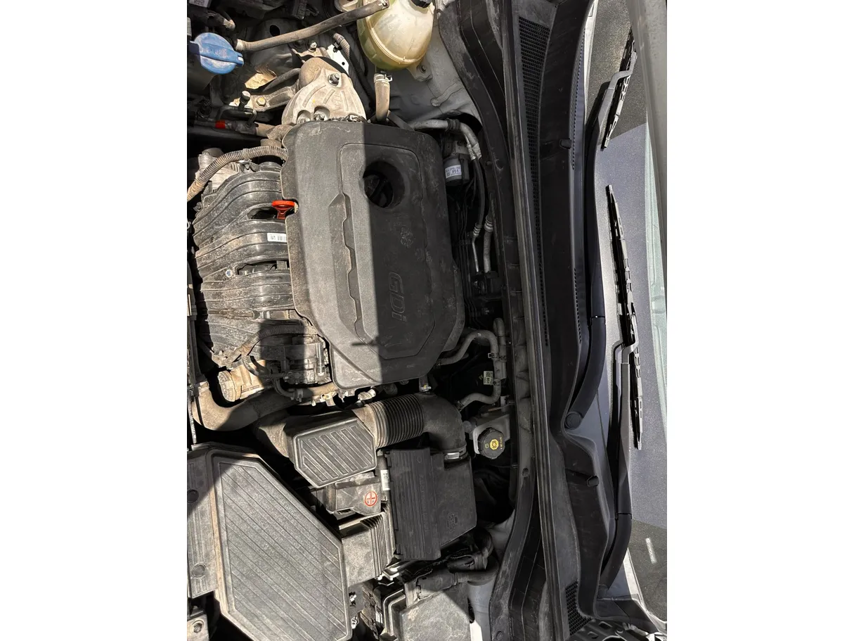 Car image 27
