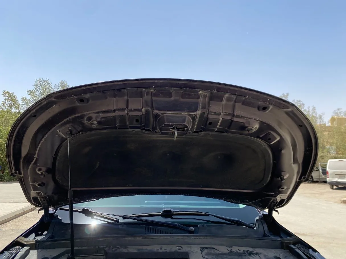 Car image 29