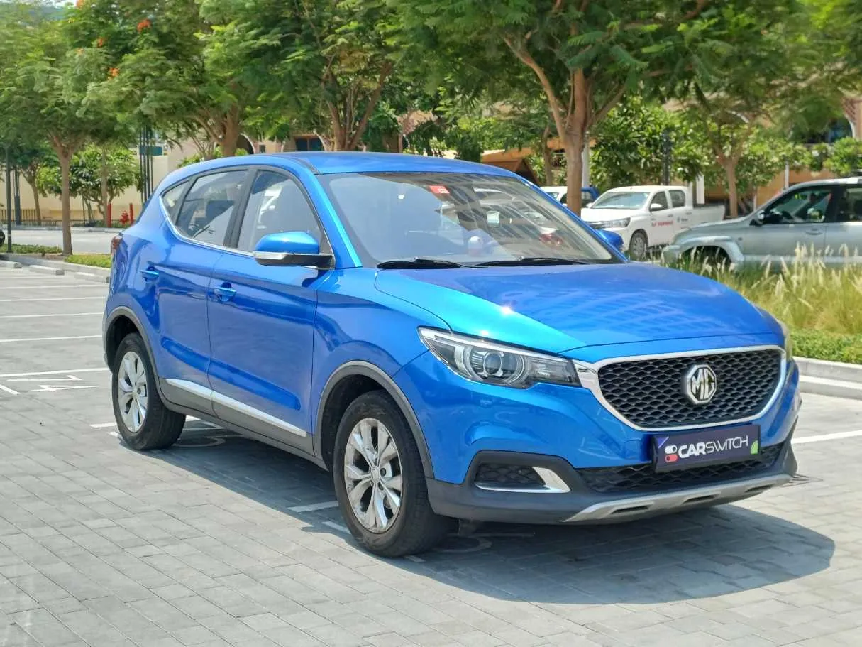 Car image 3