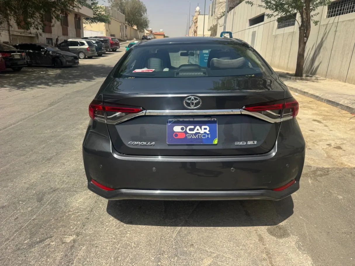 Car image 6
