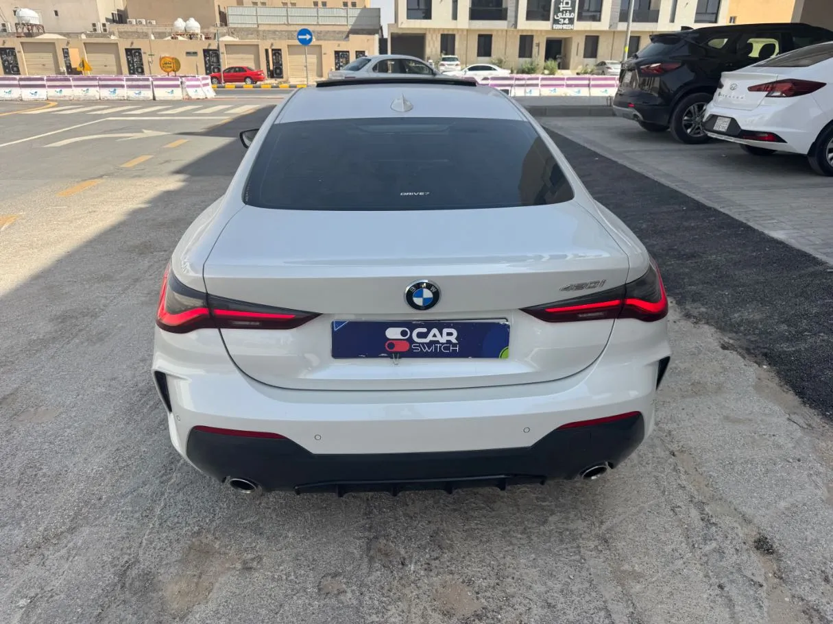 Car image 6