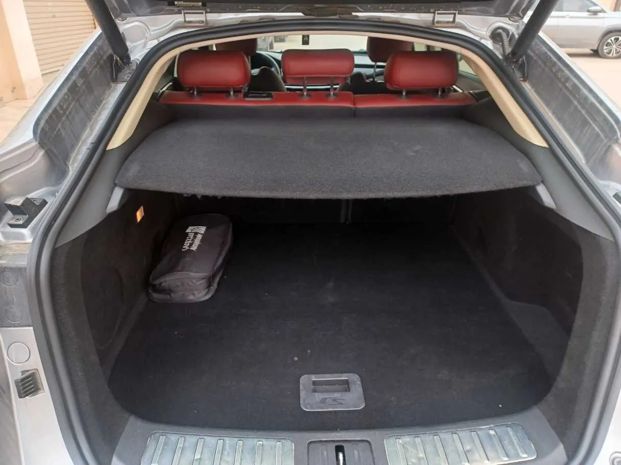 Car image 22