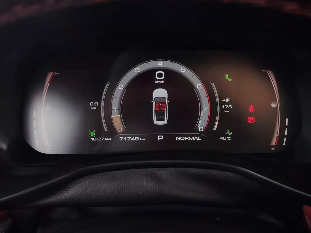 Car image 23