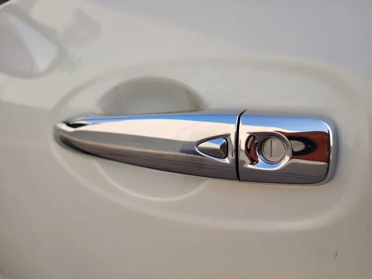 Car image 31