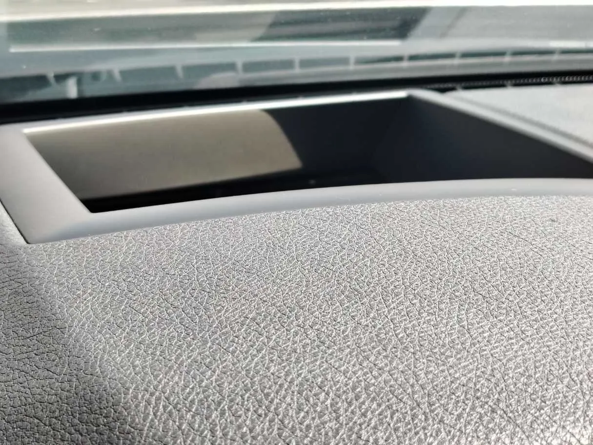 Car image 35