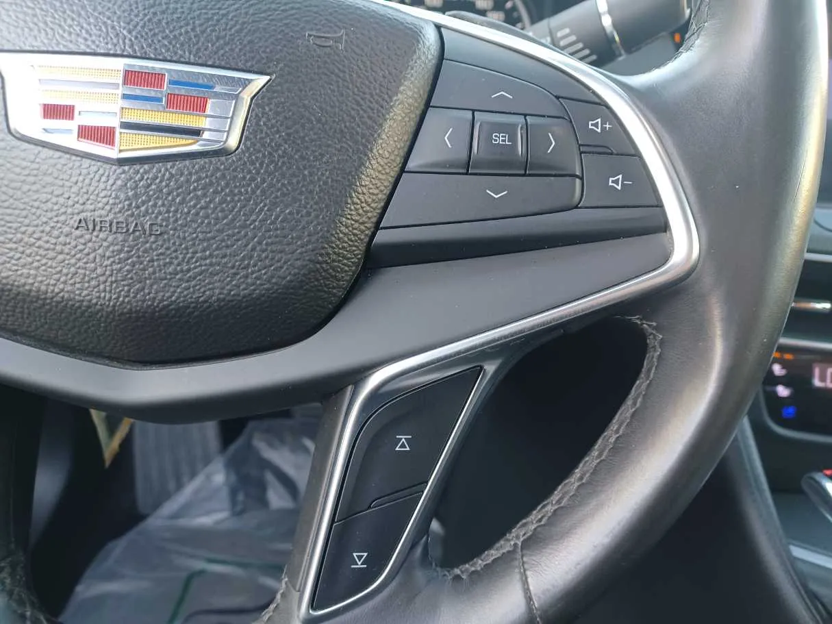 Car image 22