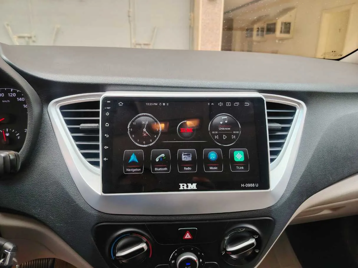 Car image 27