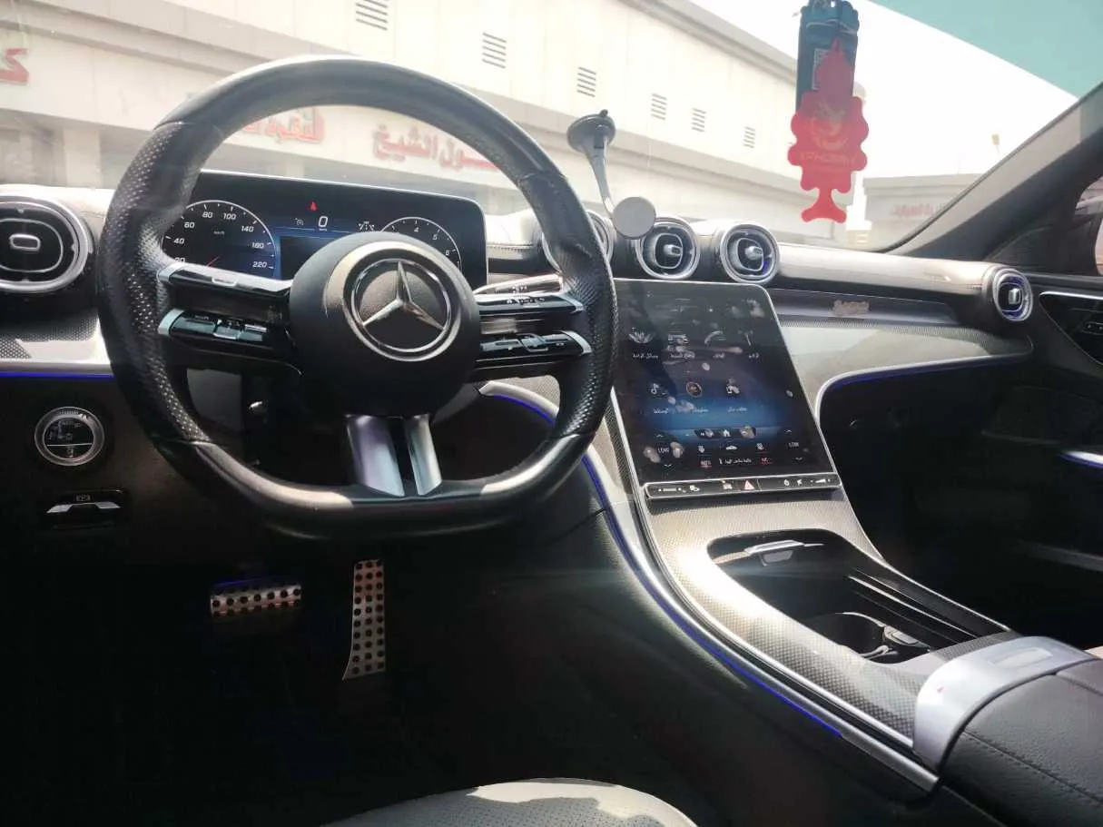 Car image 29