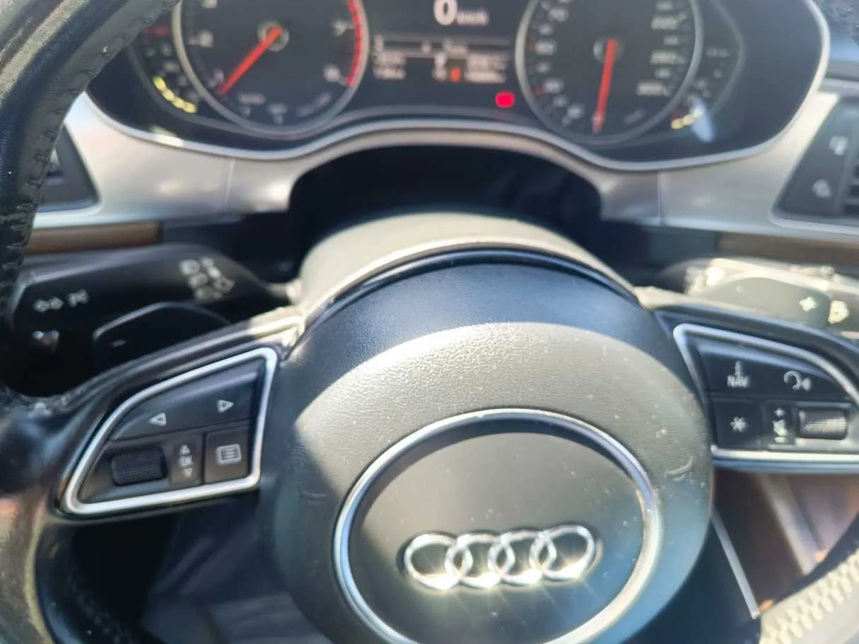 Car image 31