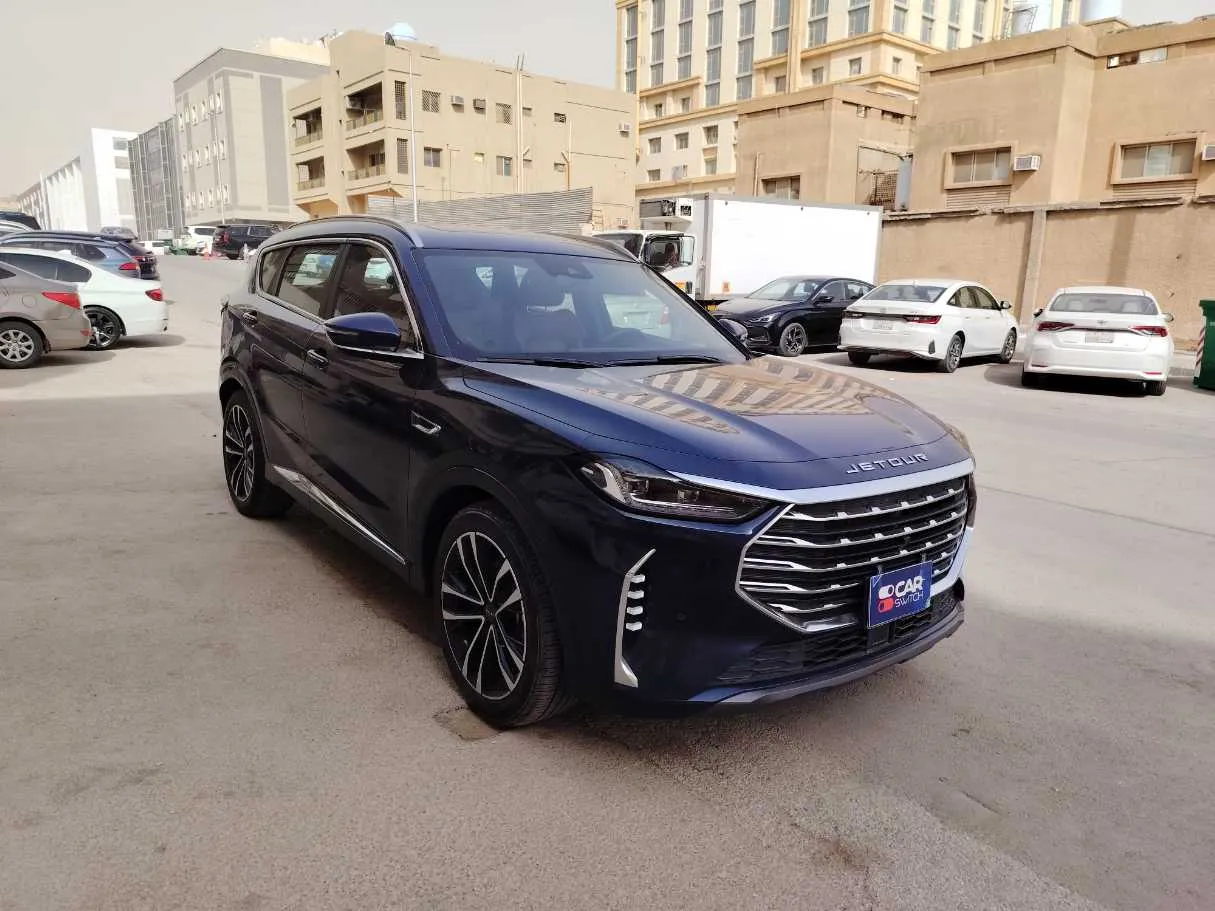 Car image 3