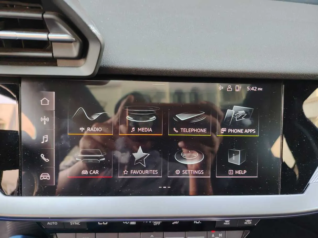 Car image 22