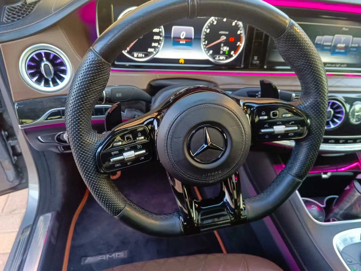 Car image 27