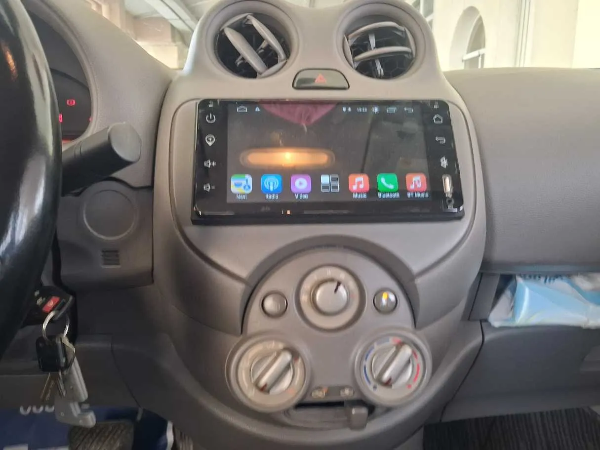 Car image 16