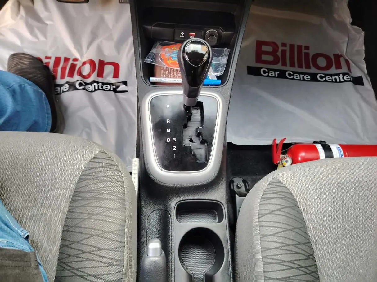 Car image 26