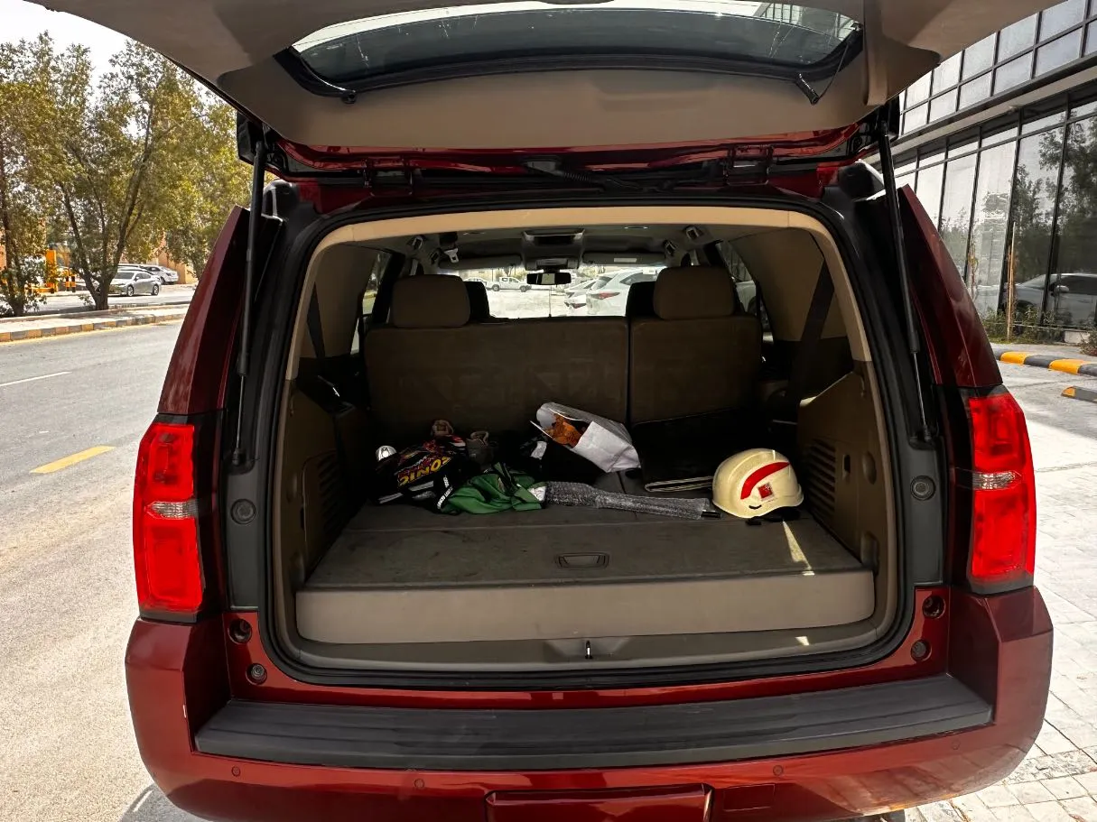 Car image 24