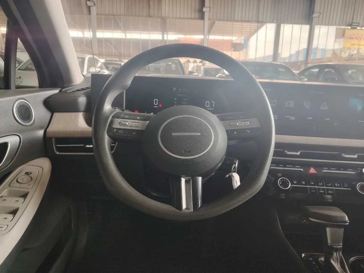 Car image 22